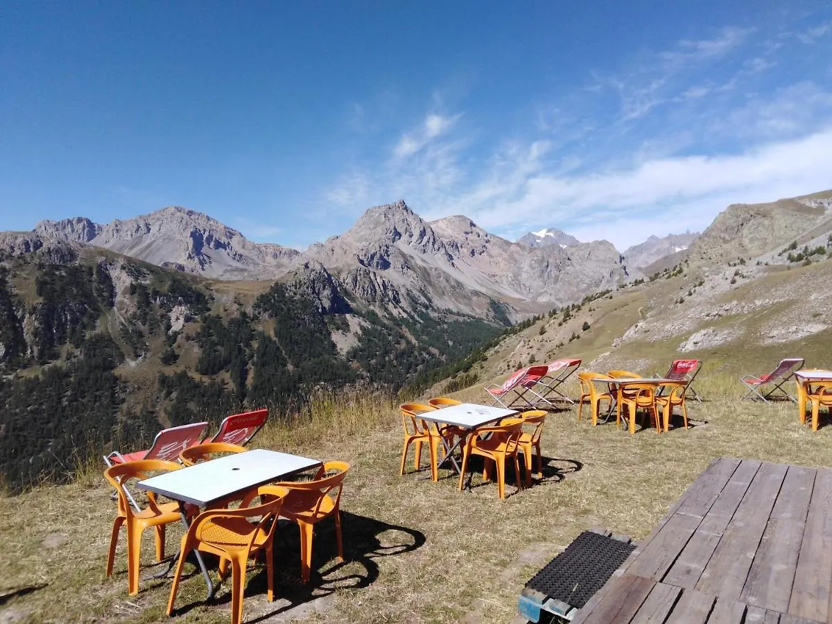 Sweet Apartment With Direct Access To Skiing Briançon France